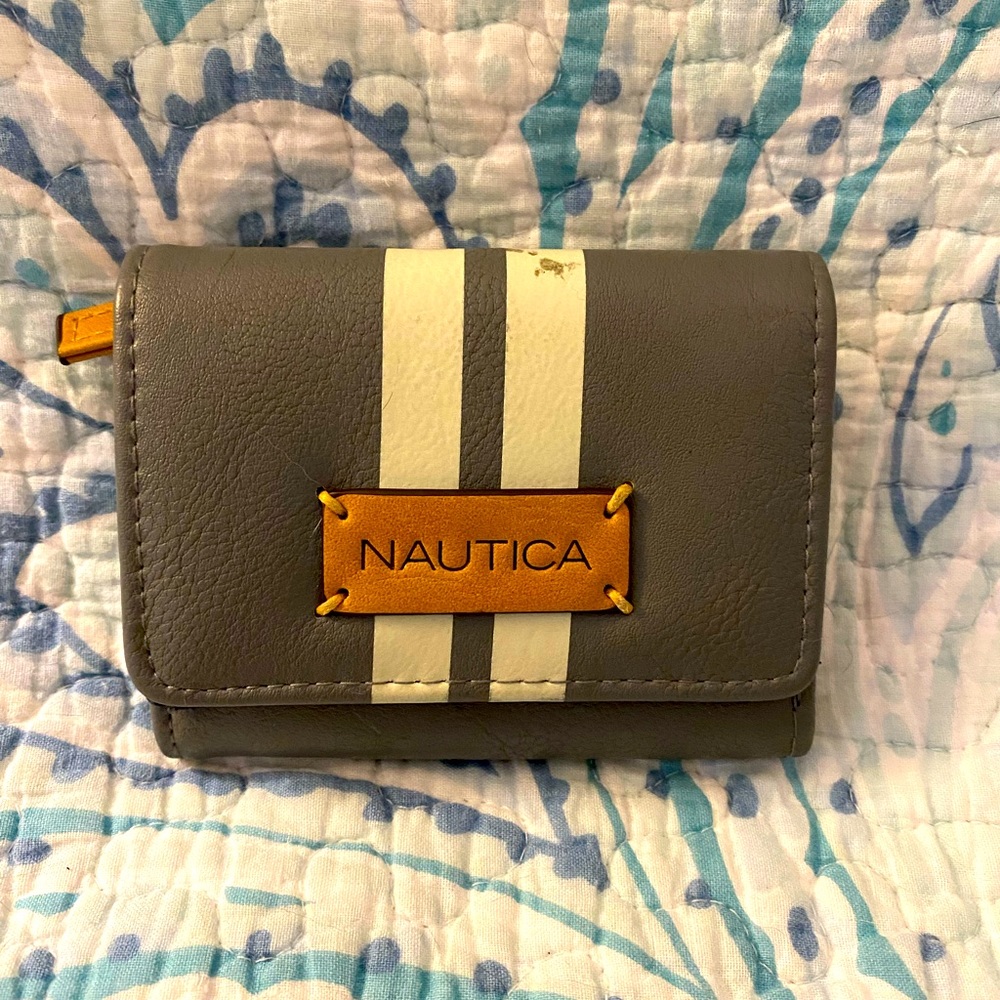 Nautica Tri-Fold RFID Wallet, 3.5 x 4.5 in, gray